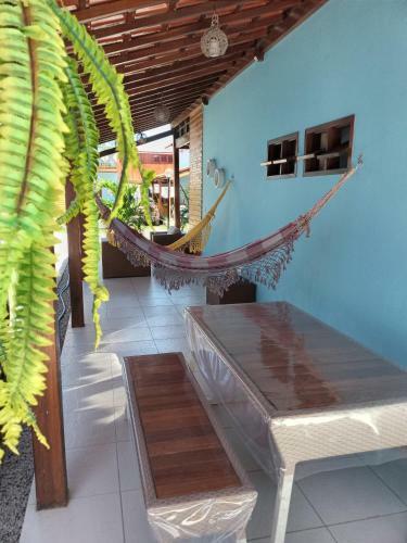Linda Casa Com 5 Quartos, A Poucos Metros Da Praia