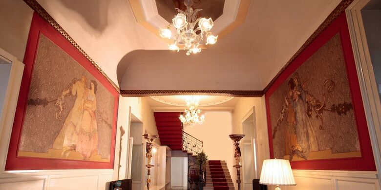 Hotel Croce Bianca