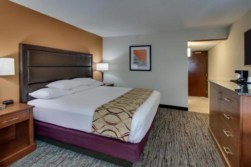 Posada Drury Inn & Suites Evansville East