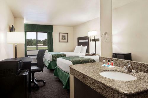 Motel Oak Tree Inn Livonia West