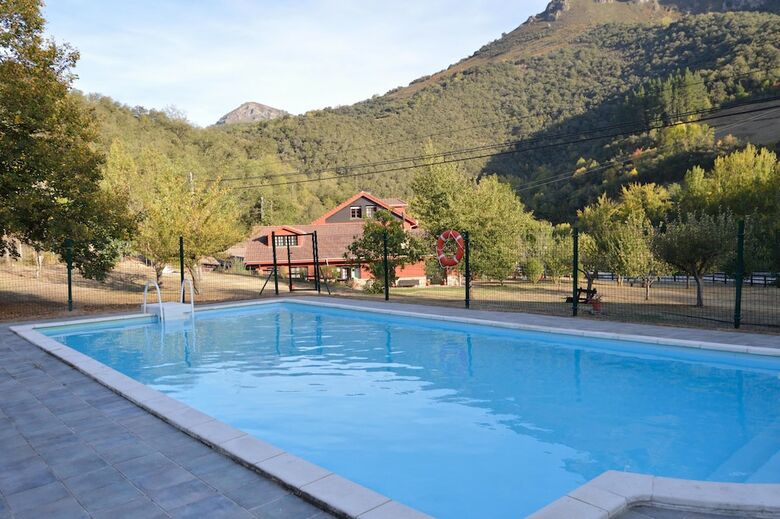 Hotel El Jisu