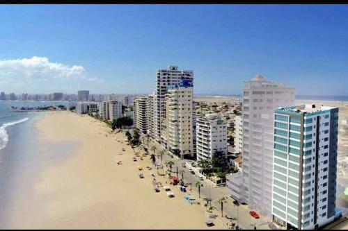 Chipipe Salinas Beachfront Apartment W/ Parking