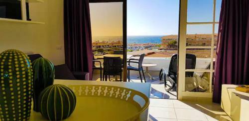 Lovely Apartment With Pool And Sea Views