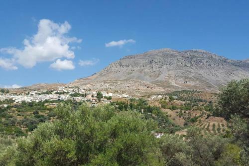 Villa Strata (a Path To Psiloritis Mountain)