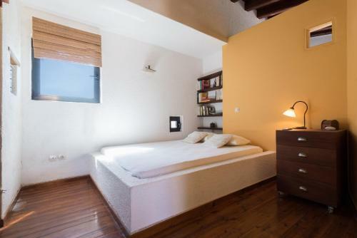 Red Art Maisonette