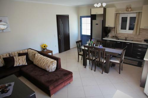 Mandi's Apartments