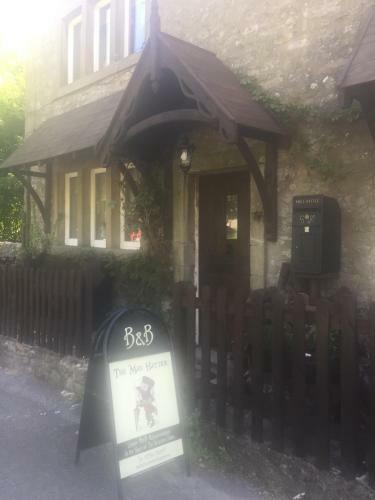 Bed & Breakfast The Mad Hatter