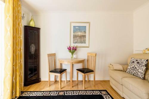 Apartamento Superb Annexe, South Facing Patio, Drive Parking