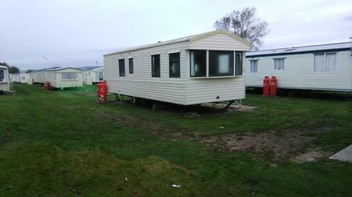 Family Fun 2-bed Caravan Family Romney Marsh