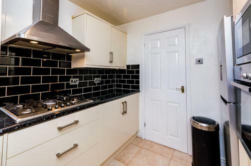 Burnham House - Labrad Homes