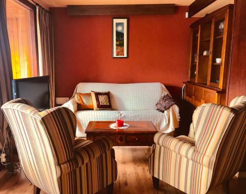 Apartamento R�stico Con Vistas Y A Pie de Pista