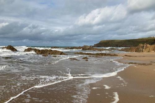 3 Bed Holiday Home On Cornwall / Devon Border