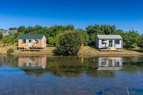 Lodge Lynstone Lakes