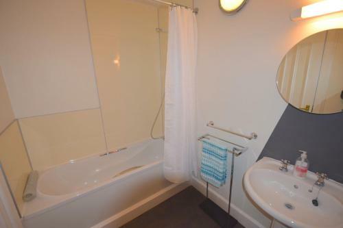 Beach House - Carrick Castle