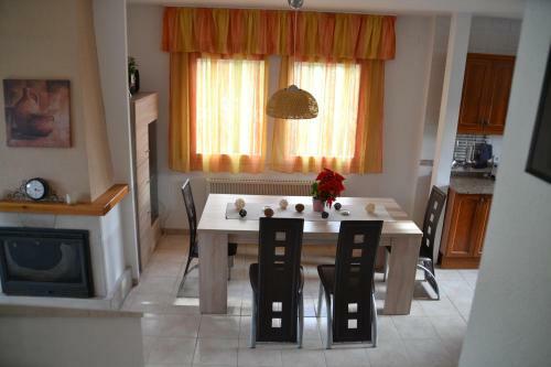 Semi Dettached Villa
