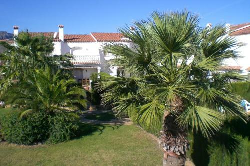 Semi Dettached Villa