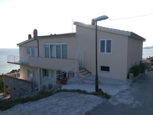 Apartments With A Parking Space Bilo, Primosten - 13612
