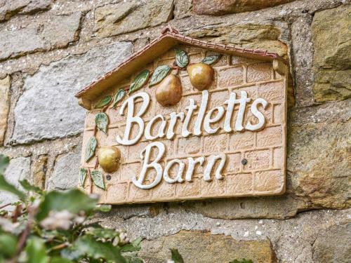 Bartlett's Barn- Uk38276