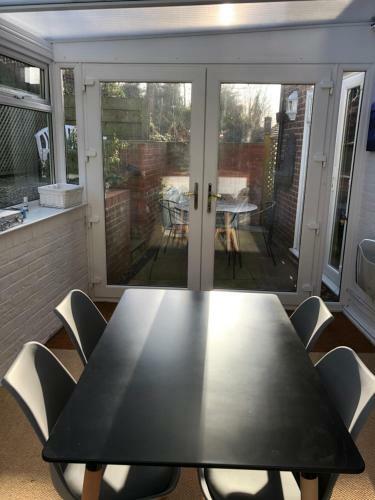 Stylish 2 Bed Apartment Next To The Norfolk Broads