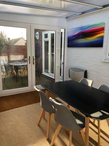 Stylish 2 Bed Apartment Next To The Norfolk Broads