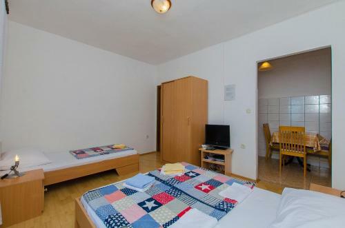 Apartments Bilo