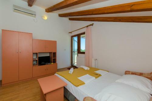 Apartments Bilo