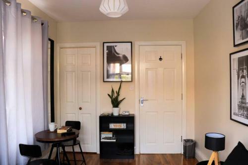 Apartamento Entire Studio Flat/annex Close To Heathrow Airport