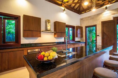 Baan Pinya Chic Three Bedroom Pool Villa