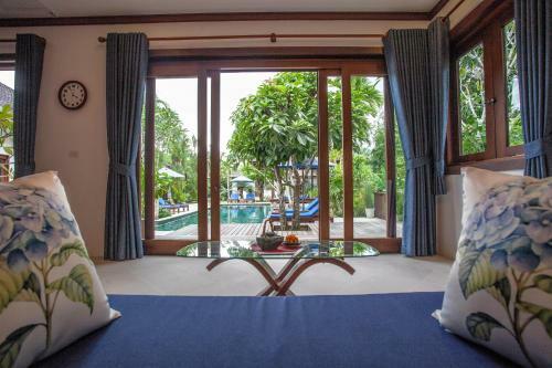 Baan Pinya Chic Three Bedroom Pool Villa
