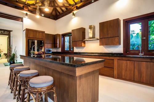 Baan Pinya Chic Three Bedroom Pool Villa