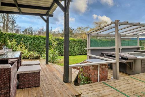 Garden Lodge