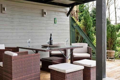 Garden Lodge