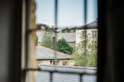 Hotel The Crooked Swan