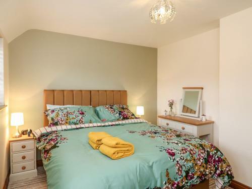 2 Rose Cottages
