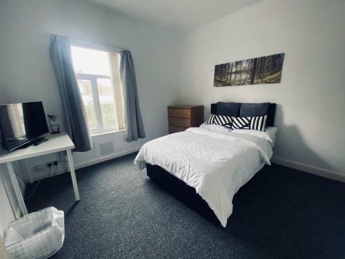 Apartamento Spacious 4 Double Bedroom Home - Coventry Centre