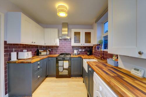 Tomson Terrace