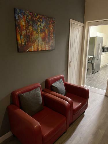 Modern En-suite Double Bedroom