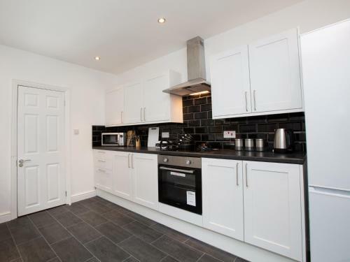 Hostal Townhouse @ 97 Ruskin Road Crewe