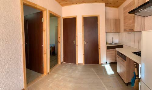 Hostal Azovmore Tut