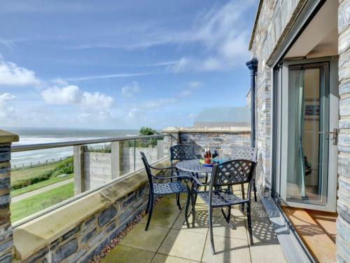 Apartment 2 Ocean Point