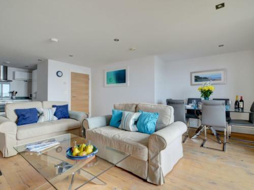 Apartment 2 Ocean Point