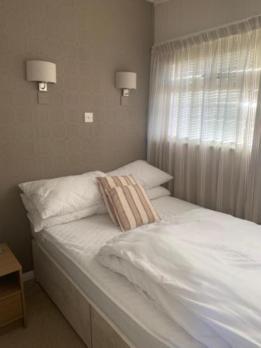 Dartmouth 2 Bed Detached Chalet 144