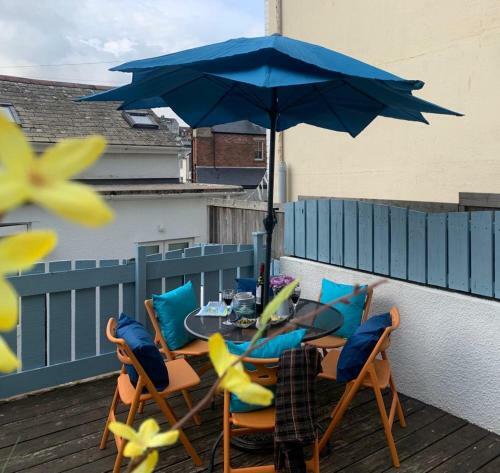 The End House - Cosy And Central (Dartmouth)