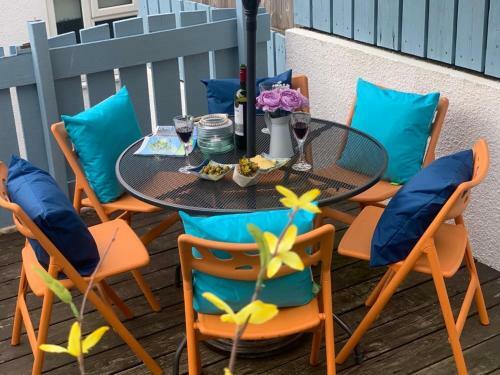 The End House - Cosy And Central (Dartmouth)