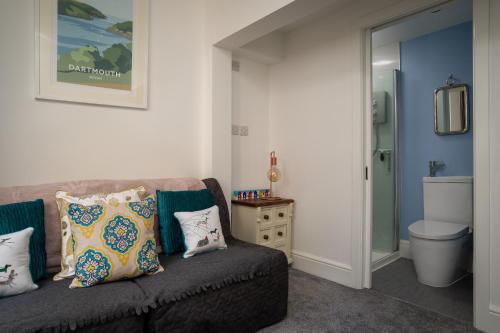 The End House - Cosy And Central (Dartmouth)