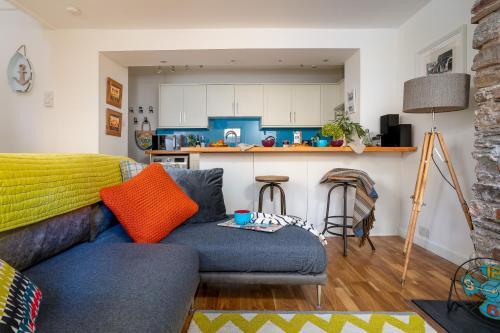The End House - Cosy And Central (Dartmouth)