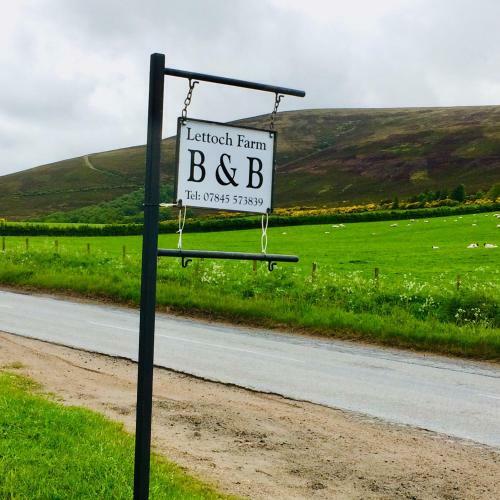 Bed & Breakfast Lettoch Farm
