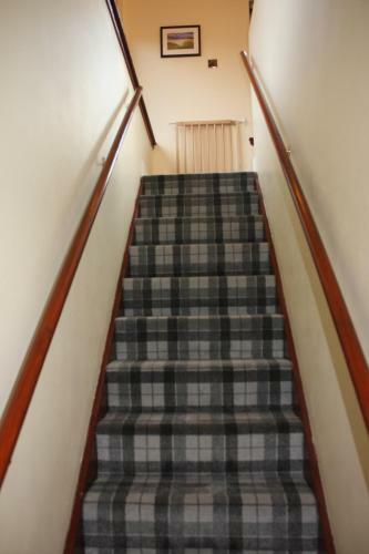 Loch Ness Balcony Apartment