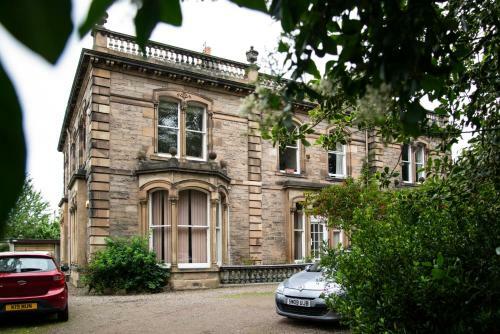 Hostal Georgian House