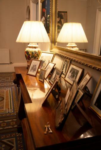 Hostal Georgian House